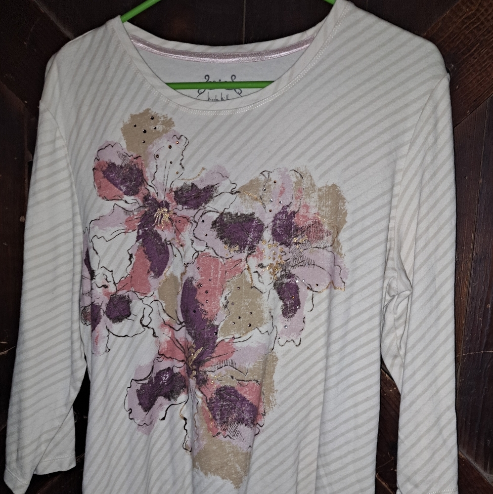 🙂3/15 Nichole Miller shirt XLarge🌺🌹🥀